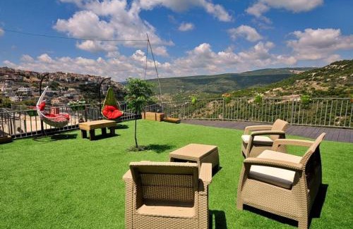 Beit Jann Apartment | נגיעות בטבע - צימרים כפריים מקסימים כולל ארוחת בוקר ובריכה מחוממת