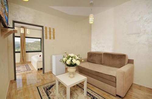 Beit Jann Apartment | נגיעות בטבע - צימרים כפריים מקסימים כולל ארוחת בוקר ובריכה מחוממת
