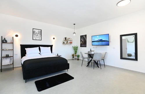 Hazon Bed & Breakfast | נונו בגליל - סוויטות מקסימות עם בריכה וג'קוזי מול נוף מושלם