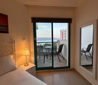 Tiberias Old City Apartment | נוף ברק