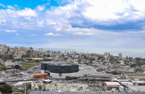 Tiberias Apartment | נופש תות - דירת אירוח בלב טבריה עם ג'קוזי ספא