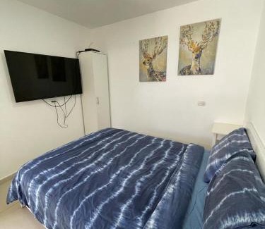 Afula Apartment | פרטיות וחוויה אצל יעקב וירדנה Privacy and an experience at Jacob and Yardena