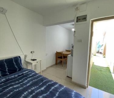 Afula Apartment | פרטיות וחוויה אצל יעקב וירדנה Privacy and an experience at Jacob and Yardena