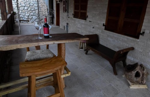 Majdal al-Shams Cabin | צימר מגע היהלום