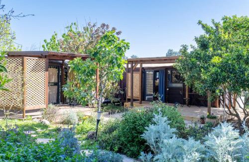 Ilaniya Cabin | צימר קרון- ירוק עז