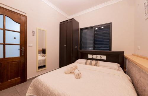 Daliyat al-Karmel Bed & Breakfast | צמרת הצימרים - צימרים מהממים עם בריכה משותפת מחוממת וג'קוזי פרטי