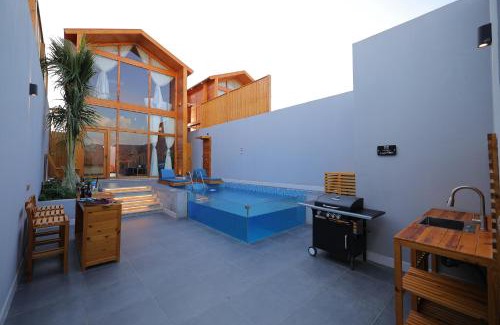 Dhahban Ski Chalet | أكواخ البحيرات