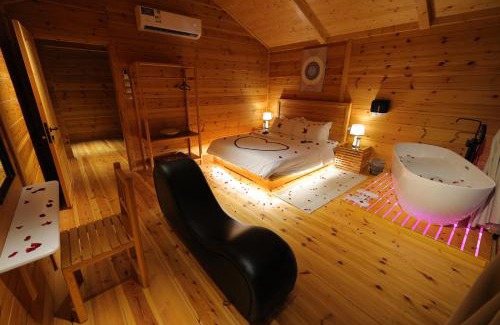 Dhahban Ski Chalet | أكواخ البحيرات