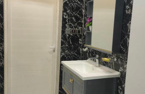 Almuzaylif Ski Chalet | استراحة فرح