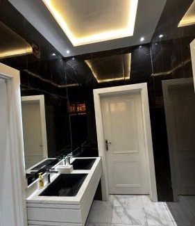 Al Bahah Apartment | استراحة ومزرعة المعكس