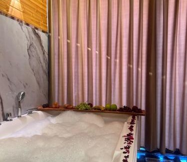 Ajloun Governorate Cabin | اكواخ القلعه