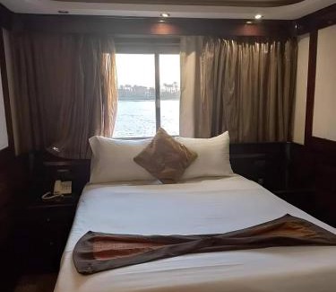 Cairo Hotel | الباخرة ريفر بوت نايل كروز