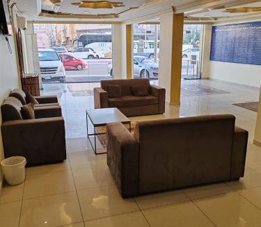 Dammam Apartment | العييري للشقق المخدومة الدمام 3