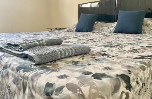 Tayba House | ستوديو كبير غرفة و حمام بمكيف غسالة تلفاز واي فاي