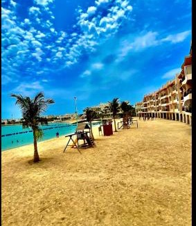 Durrat Al-Arous Apartment | شاليه بدرة العروس شقه واطلاله على البحر شاطي الفان بتش