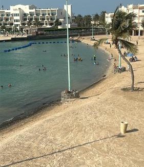 Durrat Al-Arous Apartment | شاليه بدرة العروس شقه واطلاله على البحر شاطي الفان بتش