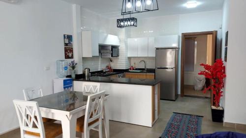 Sidi Abd El-Rahman Apartment | شاليه بقريه Amwaj الساحل الشمالى