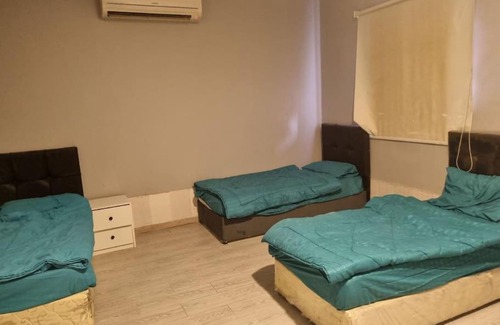 Durrat Al-Arous Ski Chalet | شاليه دور ارضي درة العروس حالمه للعائلات فقط