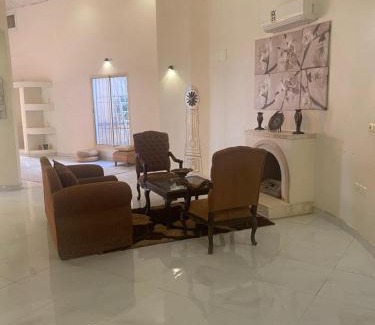 Ar Rass Ski Chalet | شاليه هاوس مون