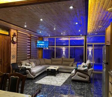 Ajloun Ski Chalet | شاليه وكوخ البركه Albarakah chalets