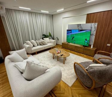 Al Duqqi Apartment | شركة مروج العقارية