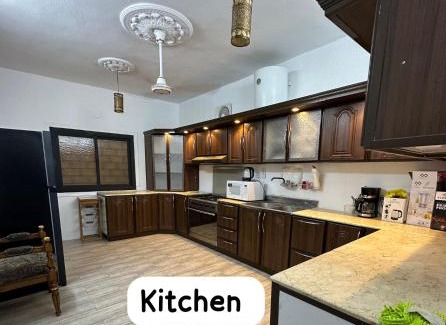 Medina Apartment | شقة بغرفتين ودورتين في الدور الأول 7 دقائق للحرم