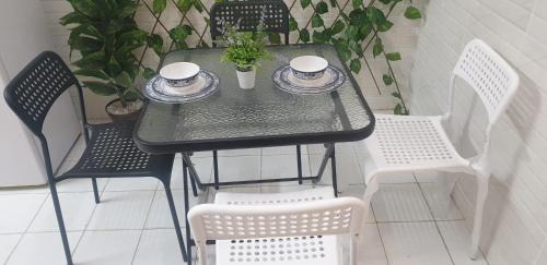 Tabuk Apartment | شقة بنظام فندقي بعقار سكني عائلي بغرفتين نوم ومجلس دور أرضي مخدوم غرفة نوم رئيسه بسرير كبير حمام خاص وغرفة نوم ثانية ب 3 اسرة مفردة وبحمام مستقل و مطبخ مجهز و مجلس و مدخل مستقل الارخص بالنظام الفندقي الخاص