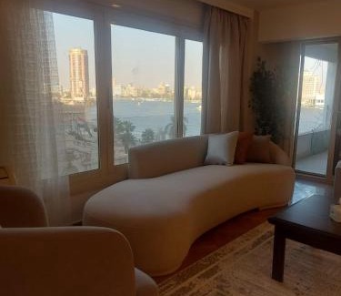 Al Duqqi Apartment | شقة راقية بجوار السفارة السعودية على النيل