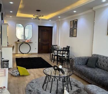 Giza Apartment | شقة فاخرة مطلة على نهر النيل