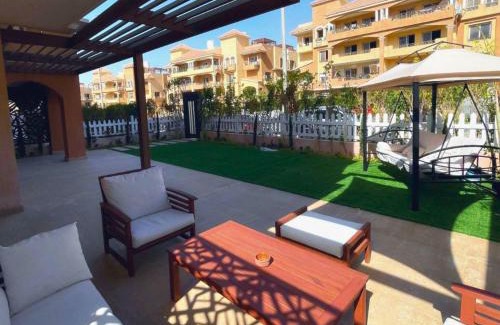 Sheikh Zayed City Apartment | شقة فاخرة 3 غرف نوم و حديقة خاصة في الشيخ زايد - Zayed Suites A