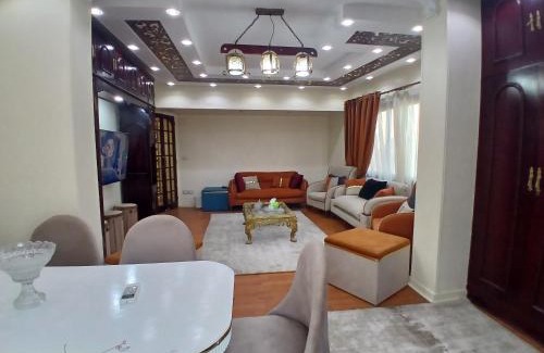 Gazirat Mit Oqbah Apartment | شقة فندقية بميدان لبنان المهندسين