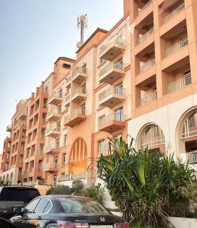 Bay La Sun Apartment | شقة مفروشة باطلالة بحرية ساحرة مخصصة للعوائل فقط
