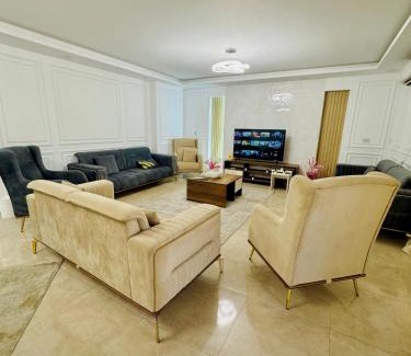 Old Cairo Apartment | شقة 3 غرف بالمنيل الغربي