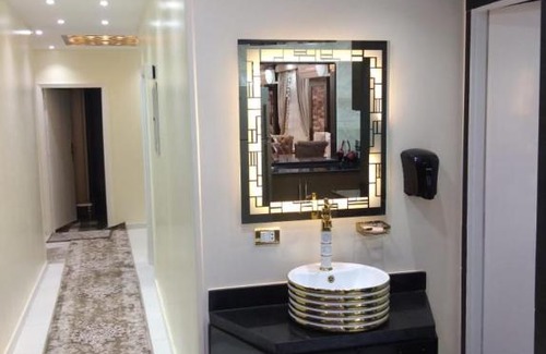 Agouza Apartment | شقة 4 غرف 3 دورات مياه مان