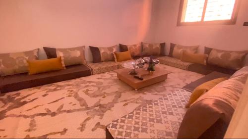 Akhfenir Apartment | شقق مفروشة الحكمة