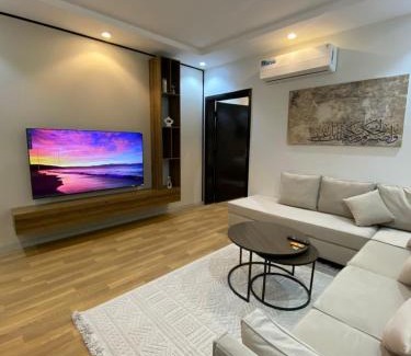 Medina Apartment | شقق منزال حي الأناهي - m4
