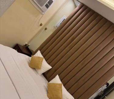 Jizan Apartment | غرفة وصالة مجمع الزارب