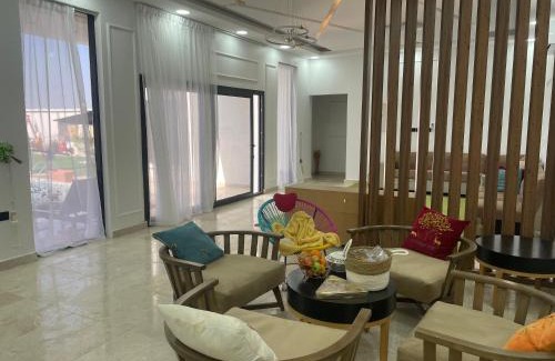 Al Batinah North Governorate Ski Chalet | غيم شالية