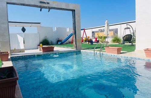 Al Batinah North Governorate Ski Chalet | غيم شالية