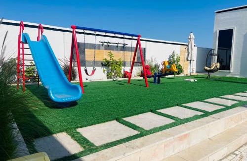 Al Batinah North Governorate Ski Chalet | غيم شالية