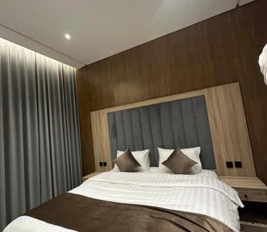 Hera Street Hotel | فندق أطياف