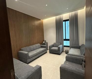 Hera Street Hotel | فندق أطياف