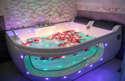 Jizan Hotel | فندق ان فيولا