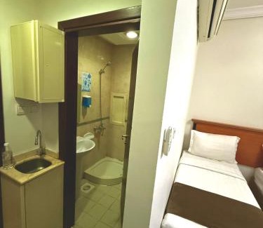 Al Aziziyah Hotel | فندق زاد المسافر المحبس