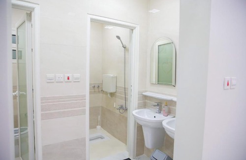 Al Hofuf Villa | فيلا الورود