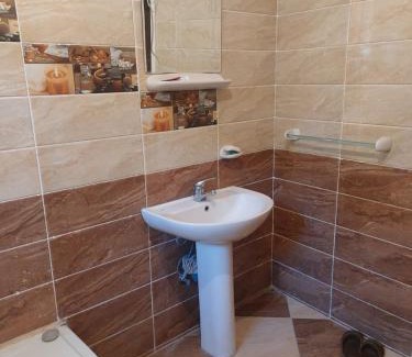 Madinet Borg Al Arab House | فيلا انور يسن ابو كليلة