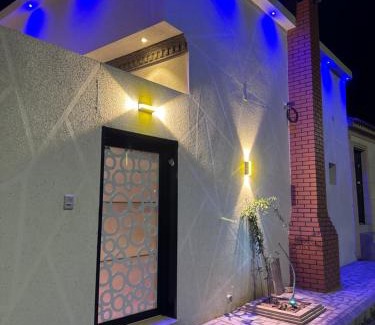 Unaizah Ski Chalet | لاڤانا