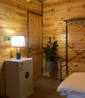 Riyadh Cabin | مجمع اكواخ عباره عن 8 اكواخ و حديقه مشتركه للنزلاء Diriyah clouds خدمه ذاتيه Entry ذاتي سكن ريفي