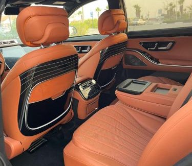 Al Duqqi Apartment | مرسيدس مايبخ موديل 25