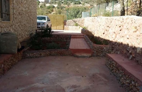 Ajloun Governorate House | مزرعة راس منيف عجلون